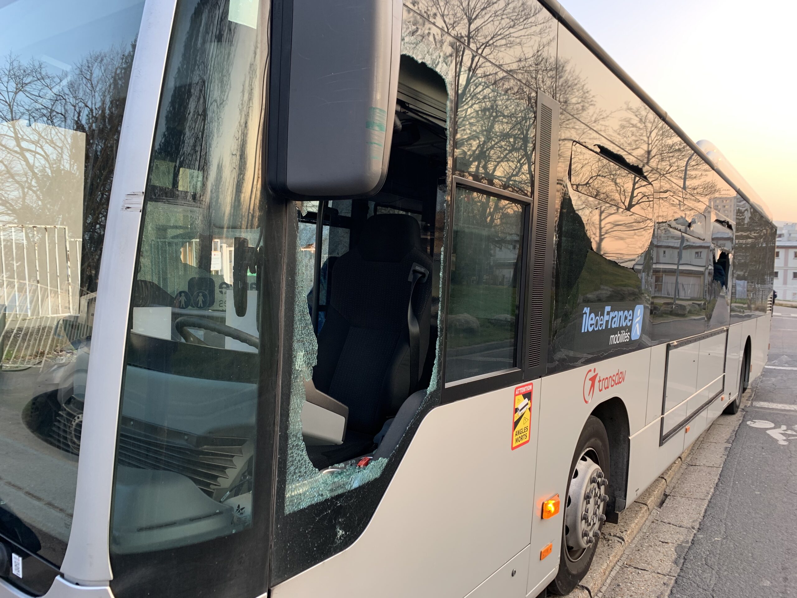 Bus 80 Les Mureaux Mantes La Jolie